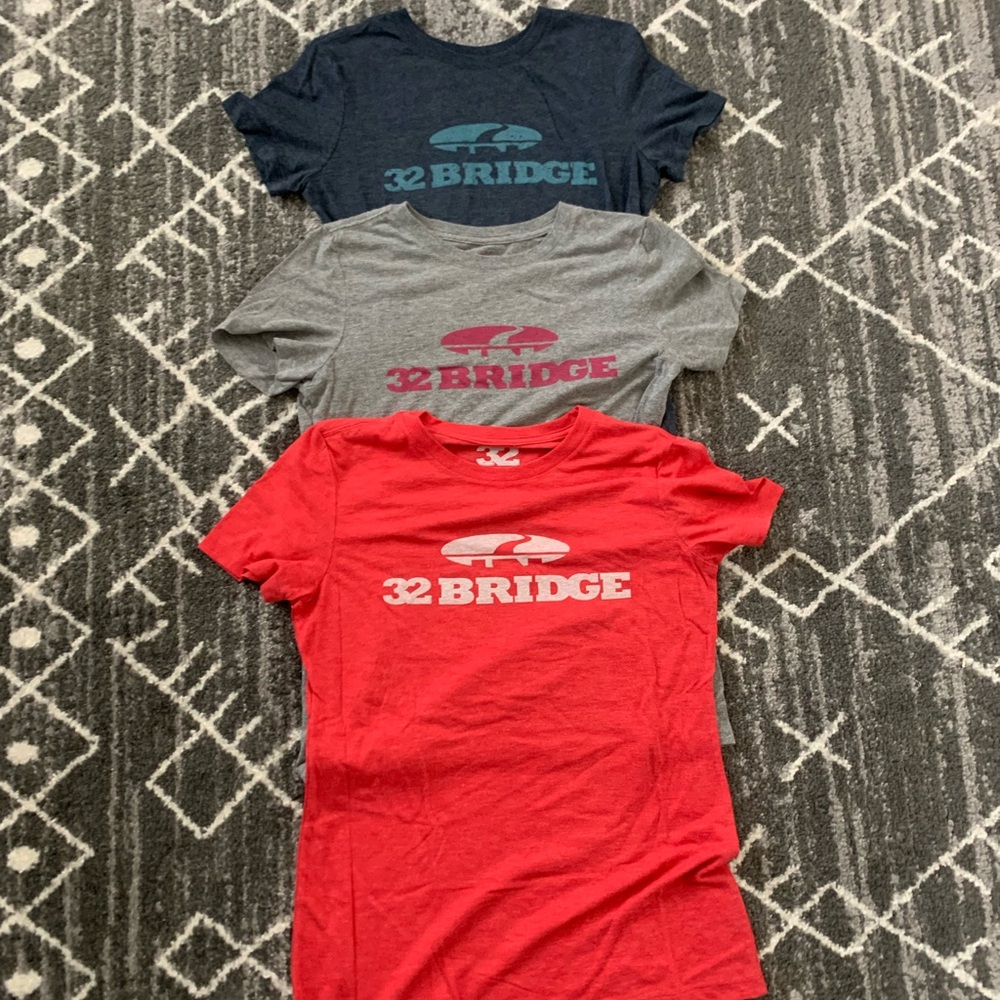 Cabela’s 32 Bridge Luke Bryan Womens Crew Tee Set FITTED Medium